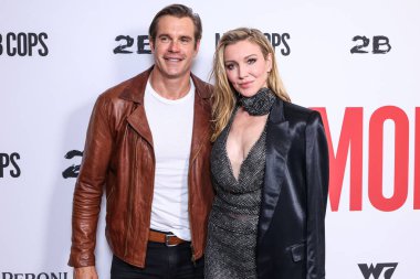 Stephen Huszar ve kız arkadaşı Katie Cassidy, 23 Nisan 2025 'te Hollywood, Los Angeles, Kaliforniya, ABD' deki Harmony Gold Tiyatrosu 'nda düzenlenen Lionsgate' in 
