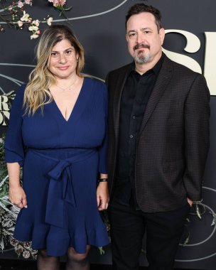 Shari Springer Berman ve Robert Pulcini, Netflix 'in' The Four Seasons 'sezonunun Los Angeles Premiere of Netflix' in Amerika Yönetmenler Birliği 'ndeki DGA Tiyatro Kompleksi' ne 24 Nisan 2025 'te ABD' nin Los Angeles, Kaliforniya 'da gerçekleştirdiği.