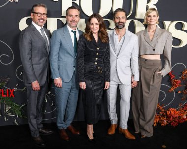 Steve Carell, Will Forte, Tina Fey, Marco Calvani ve Kerri Kenney-Silver Netflix 'in 