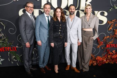 Steve Carell, Will Forte, Tina Fey, Marco Calvani ve Kerri Kenney-Silver Netflix 'in 