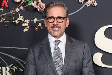 Amerikalı aktör ve komedyen Steve Carell, Netflix 'in' The Four Seasons 'sezonunun Los Angeles Premiere' ine 24 Nisan 2025 'te Amerika Yönetmenler Birliği' ndeki DGA Tiyatro Kompleksi 'ne geldi..     