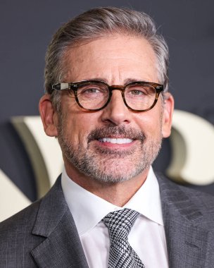 Amerikalı aktör ve komedyen Steve Carell, Netflix 'in' The Four Seasons 'sezonunun Los Angeles Premiere' ine 24 Nisan 2025 'te Amerika Yönetmenler Birliği' ndeki DGA Tiyatro Kompleksi 'ne geldi..     