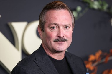 Amerikalı komedyen, aktör ve senarist Thomas Lennon, Netflix 'in 
