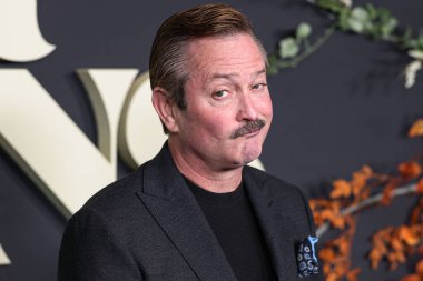 Amerikalı komedyen, aktör ve senarist Thomas Lennon, Netflix 'in 