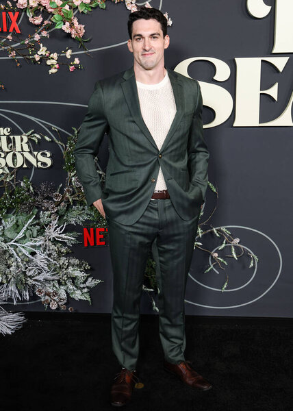 Джейкоб Баккенмайер (Jacob Buckenmyer) прибывает на премьеру первого сезона Netflix "Четыре сезона", состоявшегося 24 апреля 2025 года в Лос-Анджелесе, штат Калифорния, США, в театральном комплексе DGA.. 