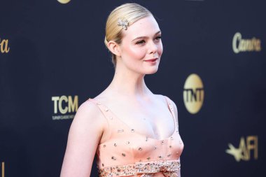 Amerikalı aktris Elle Fanning, 26 Nisan 2025 'te Dolby Tiyatrosu' nda düzenlenen 50. Yıllık AFI (Amerikan Film Enstitüsü) Yaşam Boyu Başarı Ödülü 'ne ulaştı..