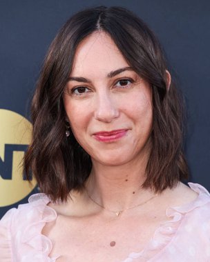 Amerikalı film yönetmeni ve senarist Gia Coppola, 26 Nisan 2025 'te Hollywood, Los Angeles, Kaliforniya, ABD' de düzenlenen Dolby Tiyatrosu 'nda düzenlenen 2025 tarihli AFI Yaşam Başarı Ödülü' ne ulaştı..