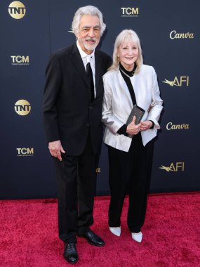 Joe Mantegna ve eşi Arlene Vrhel, 26 Nisan 2025 'te Hollywood, Los Angeles, Kaliforniya, ABD' de düzenlenen Dolby Tiyatrosu 'nda düzenlenen 2025 sayılı Yaşam Boyu Başarı Ödülü' ne geldiler.. 