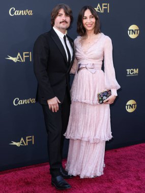 Robert Coppola Schwartzman ve Gia Coppola, 26 Nisan 2025 tarihinde Hollywood, Los Angeles, Kaliforniya 'da düzenlenen Dolby Tiyatrosu' nda düzenlenen 2025 sayılı Yaşam Boyu Başarı Ödülü 'ne geldiler.