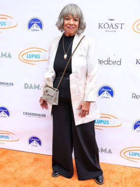 Michael B. Jordan 'ın annesi Donna Jordan, 27 Nisan 2025' te Los Angeles, Kaliforniya 'da düzenlenen Lupus LA Cuisine gelir.. 