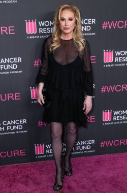 Amerikalı moda tasarımcısı ve aktris Kathy Hilton, 28 Nisan 2025 'te Beverly Hilton Oteli' nde düzenlenen Kadın Kanser Araştırma Fonu 'nun Unutulmaz Akşam Yardım Galası 2025' e geldi..