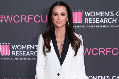 Amerikalı aktris ve sosyete üyesi Kyle Richards, 28 Nisan 2025 'te Beverly Hills, Los Angeles, Kaliforniya, ABD' de düzenlenen Kadın Kanser Araştırma Fonu 'nun Unutulmaz Akşam Yardım Galası 2025' e geldi..       