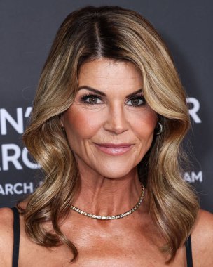 Amerikalı aktris Lori Loughlin, 28 Nisan 2025 'te Beverly Hilton Oteli' nde düzenlenen Kadın Kanser Araştırma Fonu 'nun Unutulmaz Akşam Yardım Galası 2025' e geldi..    