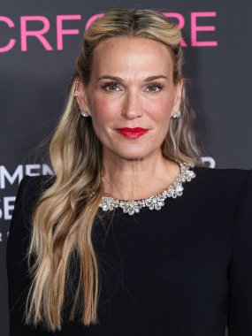 Molly Sims, Beverly Hilton Oteli 'nde 28 Nisan 2025' te Beverly Hills, Los Angeles, Kaliforniya, ABD 'de düzenlenen Kadın Kanseri Araştırma Fonu' nun Unutulmaz Akşam Yardım Galası 2025 'e geldi..