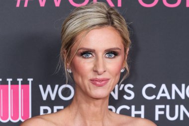 Amerikalı sosyete ve moda tasarımcısı Nicky Hilton Rothschild, 28 Nisan 2025 'te Beverly Hilton Oteli' nde düzenlenen Kadın Kanser Araştırma Fonu 'nun Unutulmaz Akşam Yardım Galası 2025' e geldi.    