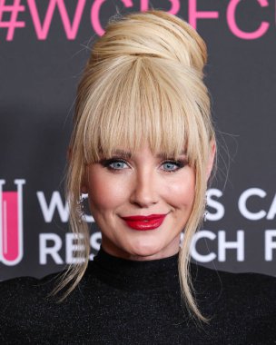 Nicky Whelan, 28 Nisan 2025 'te Beverly Hilton Oteli' nde düzenlenen Kadın Kanseri Araştırma Fonu 'nun Unutulmaz Akşam Yardım Galası 2025' e geldi..