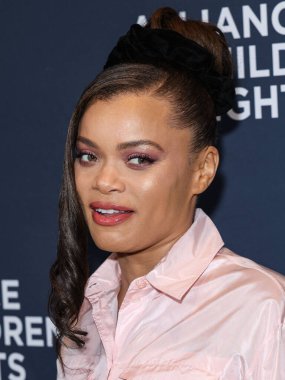 Amerikalı şarkıcı, söz yazarı ve oyuncu Andra Day (Cassandra Monique Batie), 30 Nisan 2025 'te Beverly Wilshire, Los Angeles' ta bulunan A Four Seasons Hotel 'de düzenlenen Çocuk Hakları için Müttefikler 33.