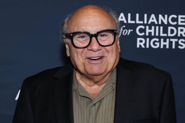 Amerikalı aktör, yapımcı ve yönetmen Danny DeVito, Beverly Wilshire, A Four Seasons Hotel 'de düzenlenen 33. Çocuk Hakları Birliği' ne 30 Nisan 2025 'te geldi.