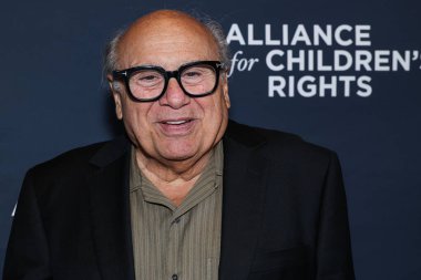 Amerikalı aktör, yapımcı ve yönetmen Danny DeVito, Beverly Wilshire, A Four Seasons Hotel 'de düzenlenen 33. Çocuk Hakları Birliği' ne 30 Nisan 2025 'te geldi.