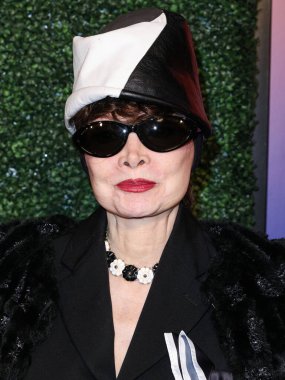 Amerikalı şarkıcı, koreograf, dansçı, aktris ve yönetmen Toni Basil, 3 Mayıs 2025 'te Güney Kaliforniya Üniversitesi' nde düzenlenen USC Glorya Kaufman Dans Okulu 10. 