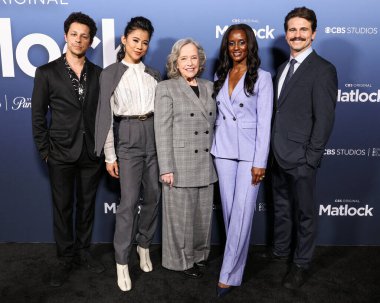 David Del Rio, Leah Lewis, Kathy Bates, Skye P. Marshall ve Jason Ritter, 5 Mayıs 2025 'te Los Angeles, Kaliforniya, ABD' deki The Directors Guild of America 'daki DGA Tiyatro Kompleksi' nde düzenlenen CBS 'nin Matlock' 1..  