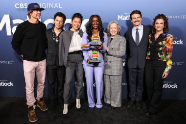 Eric Christian Olsen, David Del Rio, Leah Lewis, Skye P. Marshall, Kathy Bates, Jason Ritter, Jennie Snyder Urman, CBS 'nin' Matlock '1. sezon Emmy FYC etkinliğine katıldı.