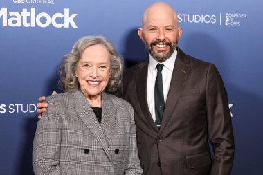 Kathy Bates ve Jon Cryer, 5 Mayıs 2025 'te Amerika Yönetmenler Birliği' ndeki DGA Tiyatro Kompleksi 'nde düzenlenen 1..     