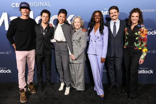 Eric Christian Olsen, David Del Rio, Leah Lewis, Kathy Bates, Skye P. Marshall, Jason Ritter, Jennie Snyder Urman, CBS 'nin' Matlock '1. sezon Emmy FYC etkinliğine katıldı.