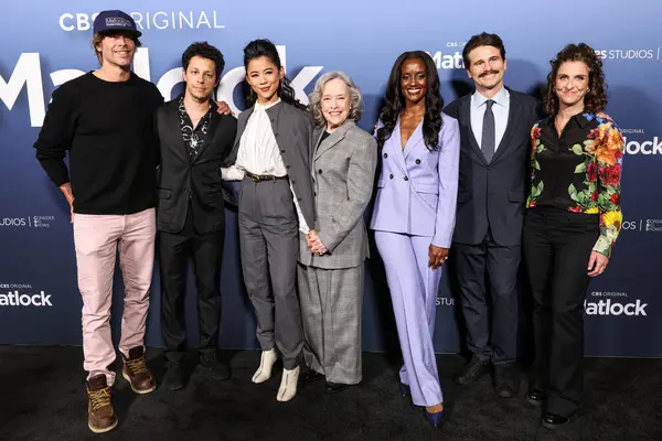 Eric Christian Olsen, David Del Rio, Leah Lewis, Kathy Bates, Skye P. Marshall, Jason Ritter, Jennie Snyder Urman, CBS 'nin' Matlock '1. sezon Emmy FYC etkinliğine katıldı.