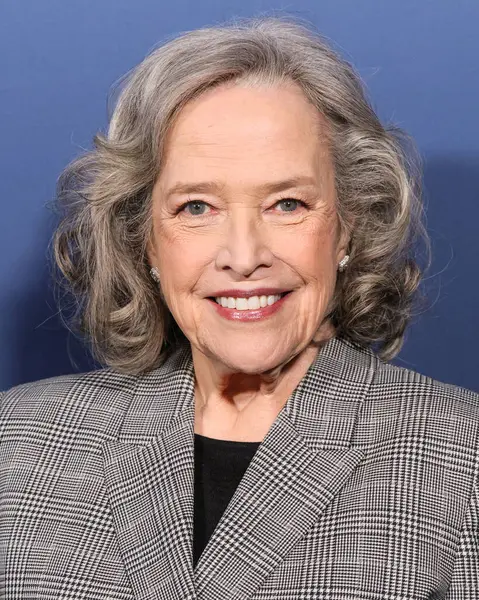 Amerikalı aktris Kathy Bates, 5 Mayıs 2025 'te Amerika Yönetmenler Derneği' ndeki DGA Tiyatro Kompleksi 'nde düzenlenen CBS' in 1. Sezon, Emmy FYC etkinliğine geldi..    
