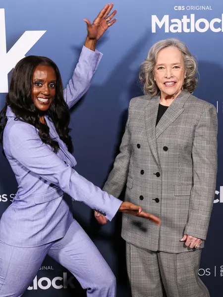 Skye P. Marshall ve Kathy Bates, 5 Mayıs 2025 'te Amerika Yönetmenler Derneği' ndeki DGA Tiyatro Kompleksi 'nde düzenlenen CBS' nin 1. Sezon, Emmy FYC etkinliğine geldiler..     