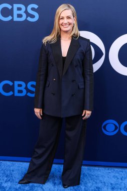 The Neighborhood 'dan Beth Behrs, CBSFEST 2025-2026: Paramount Stüdyoları' nda 7 Mayıs 2025 'te, ABD' nin Los Angeles, Kaliforniya 'da düzenlenen duyuru programına ulaştı..     