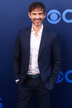 Şerif Ülkesi 'nden Christopher Gorham, CBSFEST 2025-2026 yıllarında Paramount Stüdyoları' nda 7 Mayıs 2025 'te düzenlenen duyuruya ulaştı..