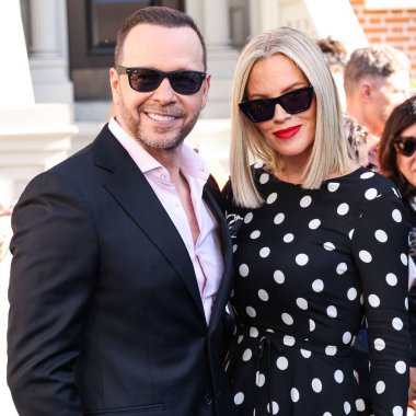 Boston Blue 'dan Donnie Wahlberg ve eşi Jenny McCarthy, CBSFEST 2025-2026 yıllarında Paramount Stüdyoları' nda 7 Mayıs 2025 'te ABD' nin Los Angeles kentinde düzenlenen duyuruya geldiler..            