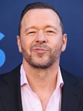 Boston Blue 'dan Donnie Wahlberg, CBSFEST 2025-2026: Paramount Stüdyoları' nda 7 Mayıs 2025 'te ABD' nin Kaliforniya eyaletinin Los Angeles şehrinde düzenlenen duyuru programına ulaştı..    