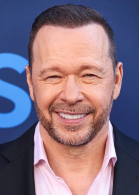 Boston Blue 'dan Donnie Wahlberg, CBSFEST 2025-2026: Paramount Stüdyoları' nda 7 Mayıs 2025 'te ABD' nin Kaliforniya eyaletinin Los Angeles şehrinde düzenlenen duyuru programına ulaştı..    