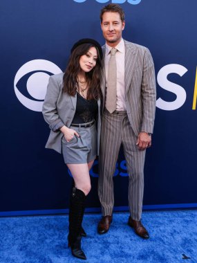 Tracker 'dan Fiona Rene ve Justin Hartley, CBSFEST 2025-2026: Paramount Stüdyoları' nda 7 Mayıs 2025 'te ABD' nin Kaliforniya eyaletinin Los Angeles şehrinde düzenlenen duyuru programına geldiler..