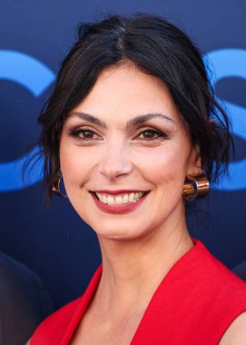 Şerif Ülkesi 'nden Morena Baccarin, CBSFEST 2025-2026' ya ulaşır: Paramount Stüdyoları 'nda 7 Mayıs 2025 tarihinde düzenlenmiştir.