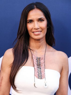 Amerika 'nın Mutfak Kupası' ndan Padma Lakshmi, CBSFEST 2025-2026 'ya ulaştı: Paramount Stüdyoları' nda 7 Mayıs 2025 'te Los Angeles, Kaliforniya, ABD' de düzenlenen program duyurusu. 