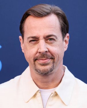 NCIS 'ten Sean Murray, CBSFEST 2025-2026 yıllarında Paramount Stüdyoları' nda 7 Mayıs 2025 'te ABD' nin Kaliforniya eyaletinin Los Angeles şehrinde düzenlenen duyuruya geldi..