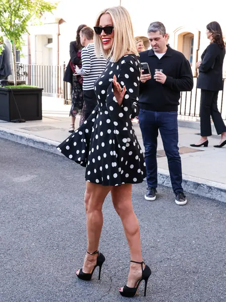 Jenny McCarthy, CBSFEST 2025-2026 yıllarında Paramount Stüdyoları 'nda 7 Mayıs 2025' te yapılan duyuruya ulaştı..      