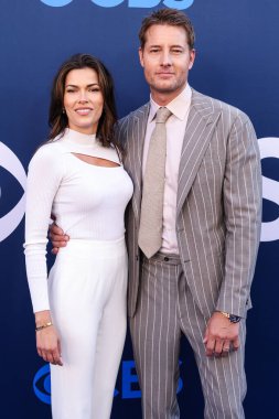 Sofia Pernas ve Tracker 'dan kocası Justin Hartley, CBSFEST 2025-2026: Paramount Stüdyoları' nda 7 Mayıs 2025 'te ABD' nin Kaliforniya eyaletinin Los Angeles kentinde düzenlenen duyuru.