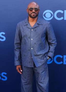 Let 's Made a Deal grubundan Wayne Brady, CBSFEST 2025-2026 yıllarında Paramount Stüdyoları' nda 7 Mayıs 2025 'te ABD' nin Los Angeles şehrinde gerçekleştirilen duyuruya geldi.. 