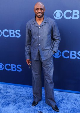 Let 's Made a Deal grubundan Wayne Brady, CBSFEST 2025-2026 yıllarında Paramount Stüdyoları' nda 7 Mayıs 2025 'te ABD' nin Los Angeles şehrinde gerçekleştirilen duyuruya geldi.. 