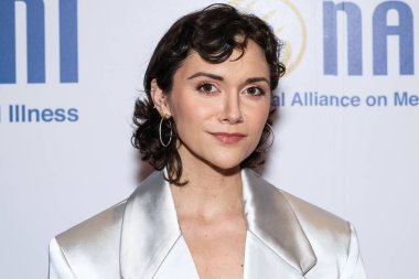 Amerikalı aktör, şarkıcı ve dansçı Alyson Stoner, 8 Mayıs 2025 'te Beverly Hills, Los Angeles, Kaliforniya, ABD' de düzenlenen Ulusal Akıl Hastalıkları Birliği (NAMI) 2025 Akıl Sağlığı Galası 'na geldi.