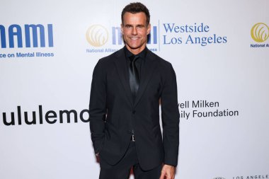 Kanadalı aktör ve televizyon sunucusu Cameron Mathison, 8 Mayıs 2025 'te Beverly Hills Hotel' de düzenlenen Ulusal Akıl Hastalıkları Birliği (NAMI) 2025 Akıl Sağlığı Galasına geldi.