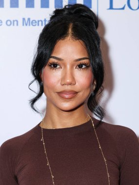 Amerikalı R & B şarkıcısı ve söz yazarı Jhen Aiko (Jhene Aiko), 8 Mayıs 2025 'te Beverly Hills Hotel' de düzenlenen Ulusal Akıl Hastalıkları Birliği (NAMI) 2025 Akıl Sağlığı Galasına geldi.