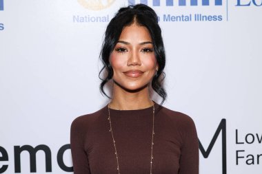 Amerikalı R & B şarkıcısı ve söz yazarı Jhen Aiko (Jhene Aiko), 8 Mayıs 2025 'te Beverly Hills Hotel' de düzenlenen Ulusal Akıl Hastalıkları Birliği (NAMI) 2025 Akıl Sağlığı Galasına geldi.