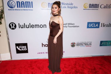 Japon-Amerikan aktris, dansçı ve şarkıcı Lisa Yamada, 8 Mayıs 2025 'te Beverly Hills, Los Angeles' ta düzenlenen Ulusal Akıl Hastalıkları Birliği (NAMI) Akıl Sağlığı Galasına katıldı.     