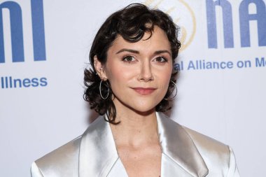Amerikalı aktör, şarkıcı ve dansçı Alyson Stoner, 8 Mayıs 2025 'te Beverly Hills, Los Angeles, Kaliforniya, ABD' de düzenlenen Ulusal Akıl Hastalıkları Birliği (NAMI) 2025 Akıl Sağlığı Galası 'na geldi.